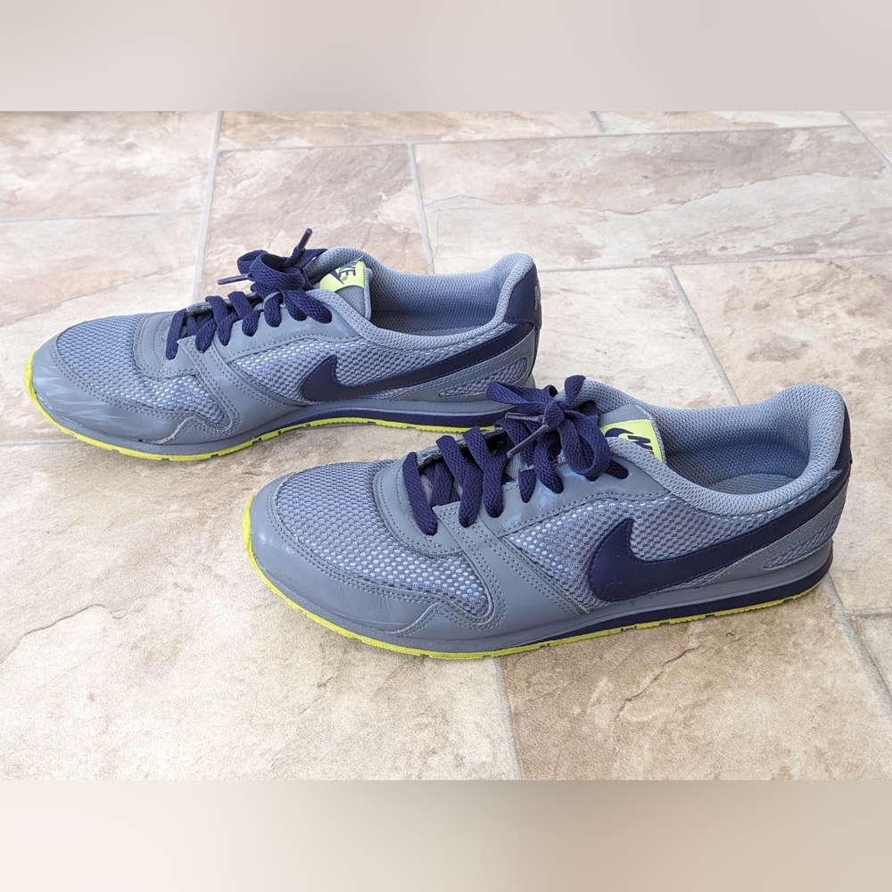 Vintage Nike Air Pegasus Grey Lime Sneakers Trainers Running Shoes Women's 7.5
